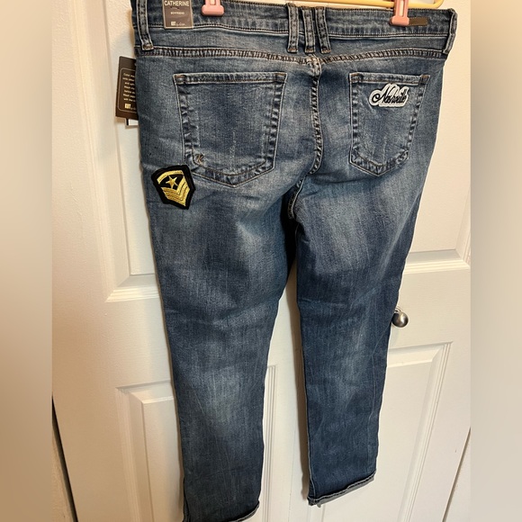 KUT FROM THE KLOTH NWT AUTHENTIC “CATHERINE BOYFRIEND” WITH PATCHES FRAYED JEAN - Picture 3 of 17